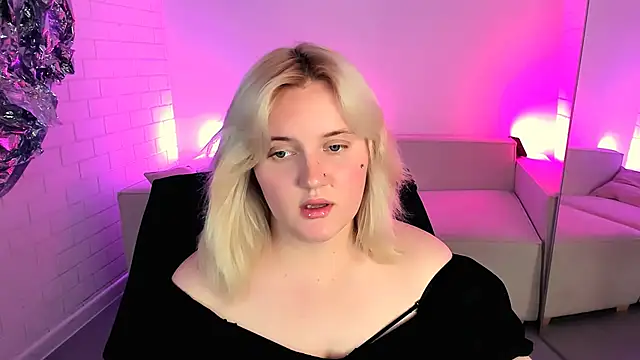 KathyBriggs' Live XXX Chat