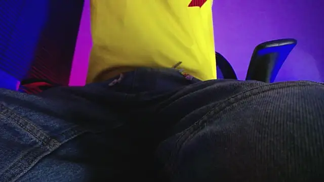 zacwatson_ élő XXX-chatje