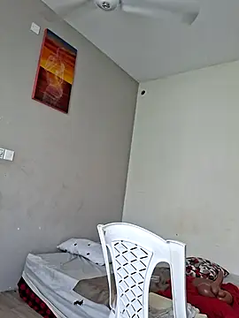 Kamdollie XXX чат на живо