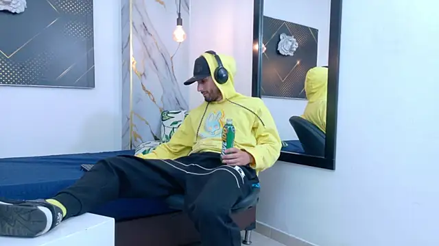 دردشة KingOfTemptation الجنسية المباشرة