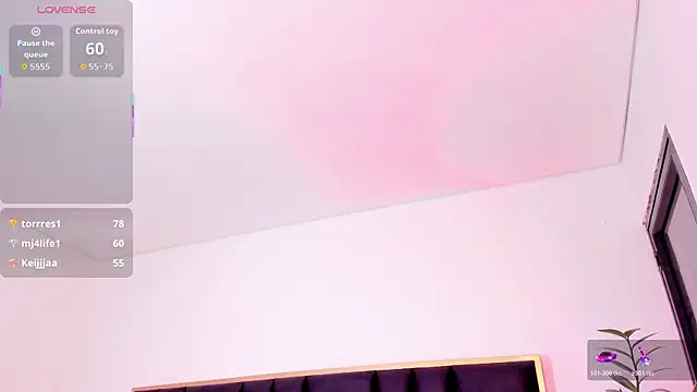 Chat +18 de abigail_johnson ao vivo