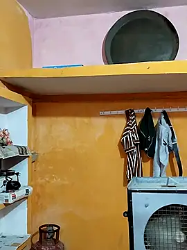 Sexy_pari01 Show in webcam