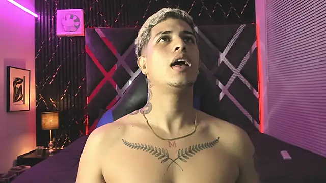 Chat XXX ao vivo de dominic_connor