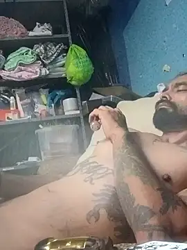 Clu83 élő XXX-chatje