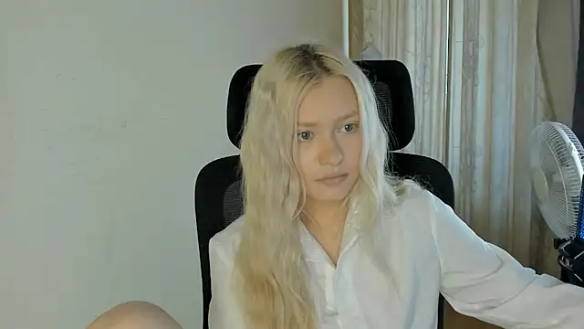 Chatroom XXX en direct de MidnightPoise