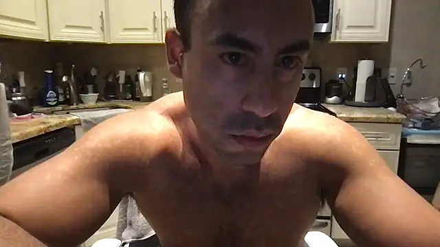 Chat XXX en directo de BigGuyMuscle