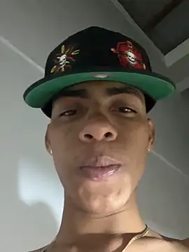 Chatroom XXX en direct de Antonelo_blake