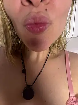 Czat XXX na żywo – HeavenAylin
