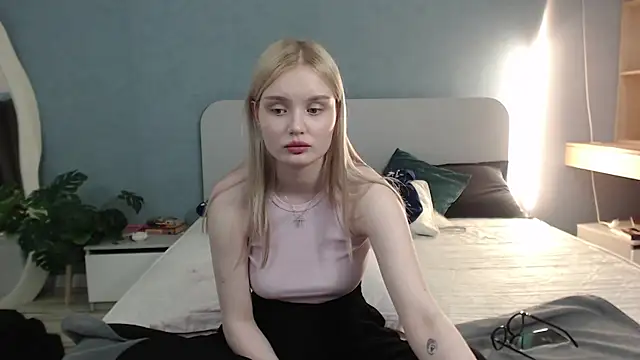 Chat +18 de Angel_Share ao vivo