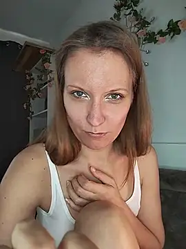 XXX chat uživo modela Candy_Cougar