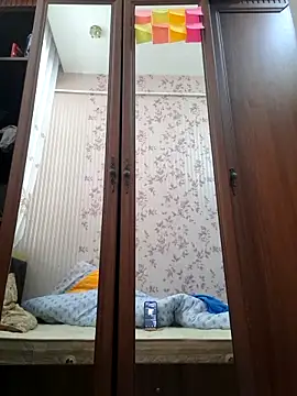Handsomeboy3344 Adlı Modelin Canlı XXX Sohbeti