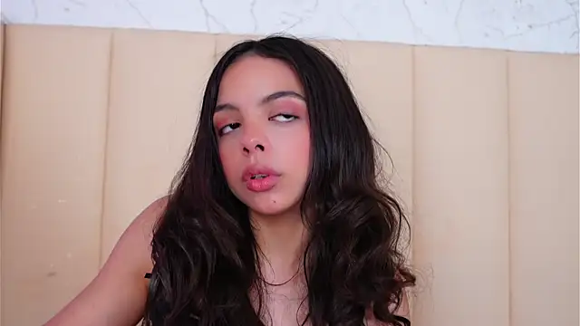 BambiRoses XXX чат на живо