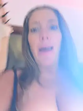 Chat XXX en directo de hollyharmd