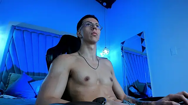 Živý XXX chat OliverThompsonJS