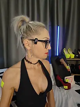 Milforjan Live XXX chat