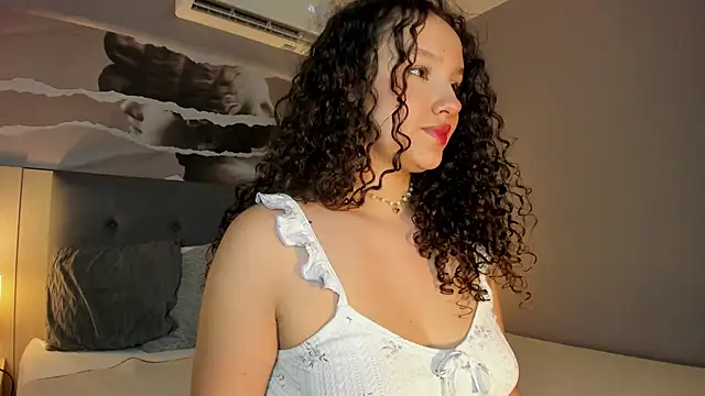 Czat XXX na żywo – LucyLovelyy