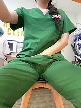 Chat XXX Live secretly_masturbating