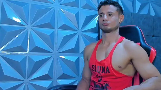 Adonys_Lewis_ Adlı Modelin Canlı XXX Sohbeti