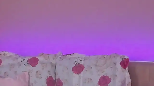 Emily_Sheen élő XXX-chatje