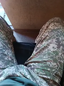 vladyslav18_ élő XXX-chatje