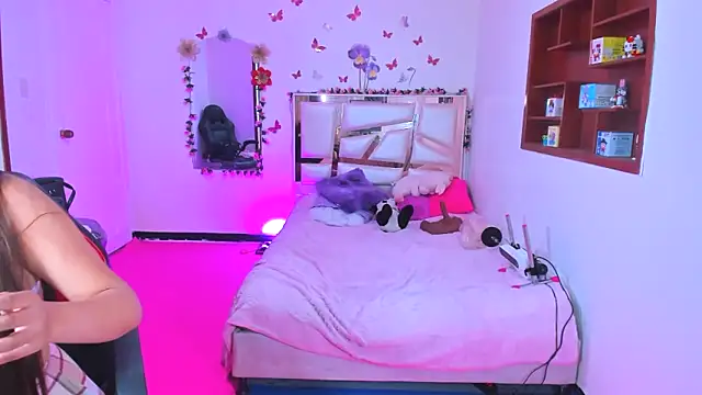 perlabeautiful's Live XXX Chat