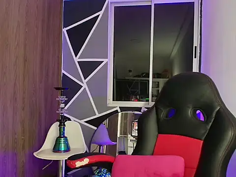 Sebolaz333 XXX чат на живо
