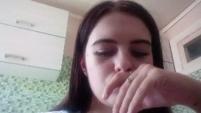 Chat +18 de KikiAmino ao vivo