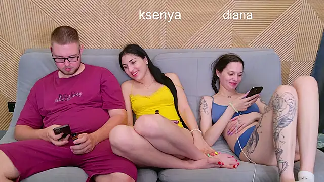 Ksennyn Live XXX chat