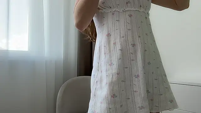 ShySchoolGirl Live XXX-chat