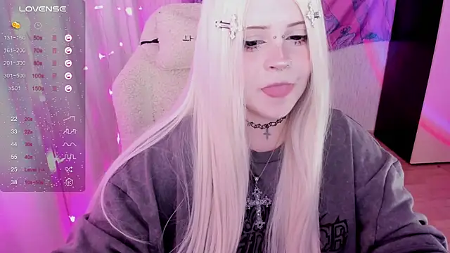 Chat +18 de SelenaCute ao vivo