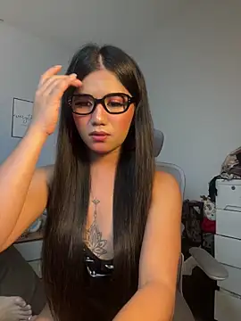 JassmineLove Adlı Modelin Canlı XXX Sohbeti