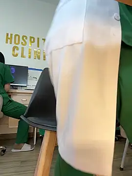 Вебкам-шоу secretly_masturbating