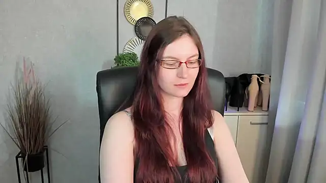 Chat +18 de emmaxDelight ao vivo