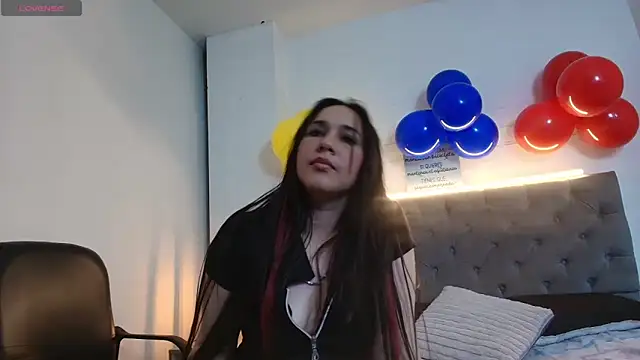 Rossy_Marks Chat XXX in diretta