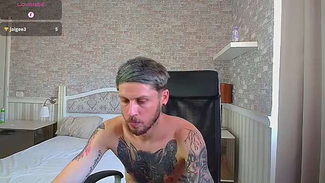 JonahShaw – Naživo XXX chat