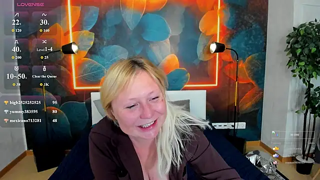 scent__of_woman's Live XXX Chat
