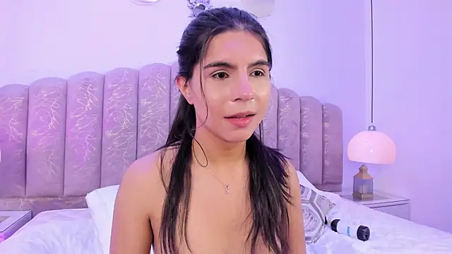 Chat +18 de Channel_sofia ao vivo