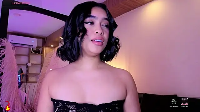 Chat XXX en directo de Chloe_monroee