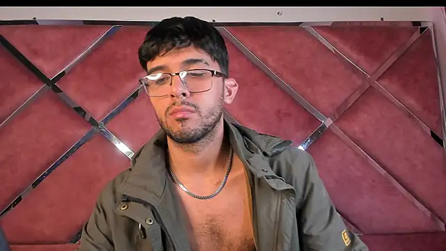 XXX chat uživo modela RodrigoColby2
