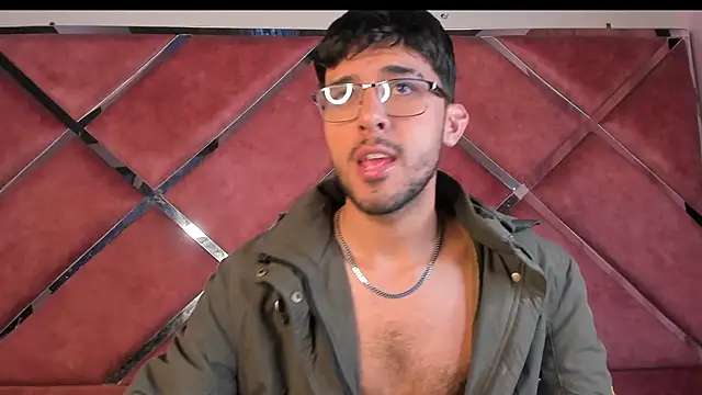 XXX chat uživo modela RodrigoColby2