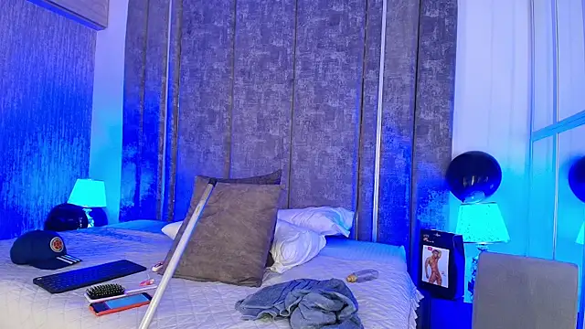 LycanMushu Adlı Modelin Canlı XXX Sohbeti