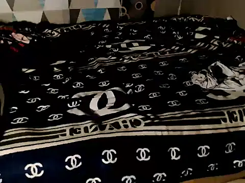 Trish_CurveCock Live XXX-Chat