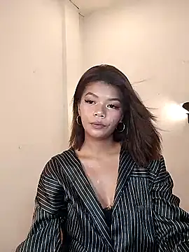 Asian_chicksxx: онлайн-секс-чат