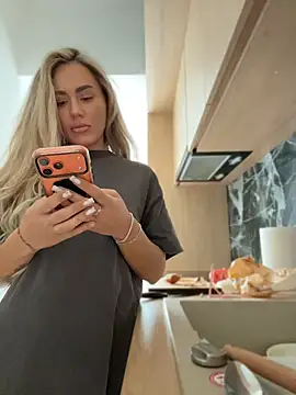 BarbieDoll13 Chat XXX in diretta