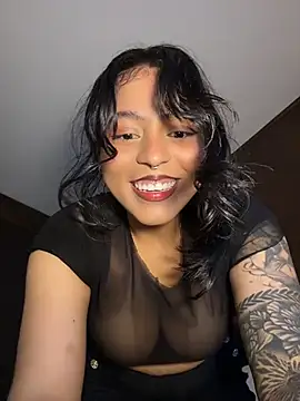 Naiara_sex Adlı Modelin Canlı XXX Sohbeti
