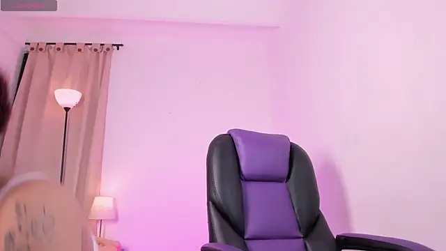Chat XXX en directo de LiaaMoretzz