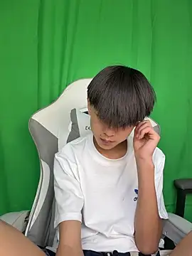 DD-101 XXX чат на живо
