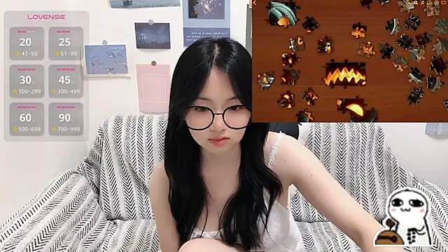 LiLiYbaby's Live XXX Chat