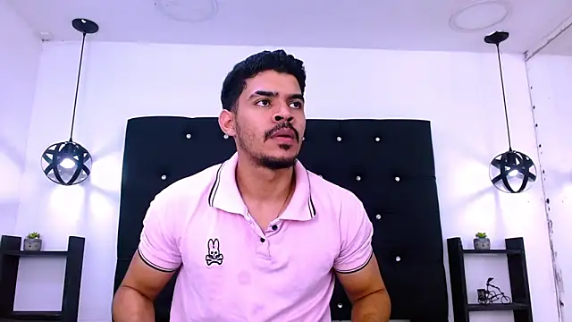 Dannesh_ Chat XXX in diretta
