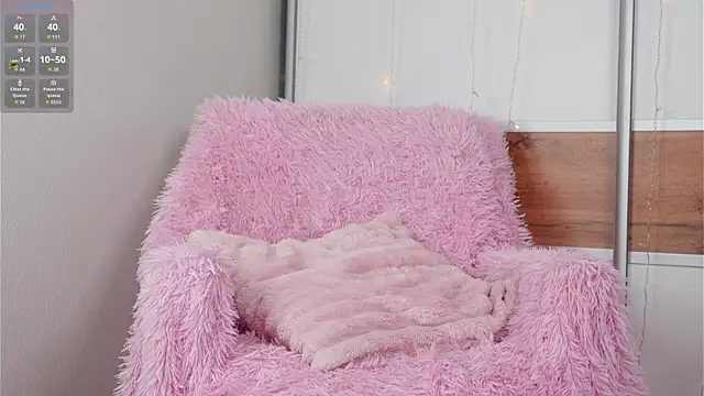 Czat XXX na żywo – CherlyGuss